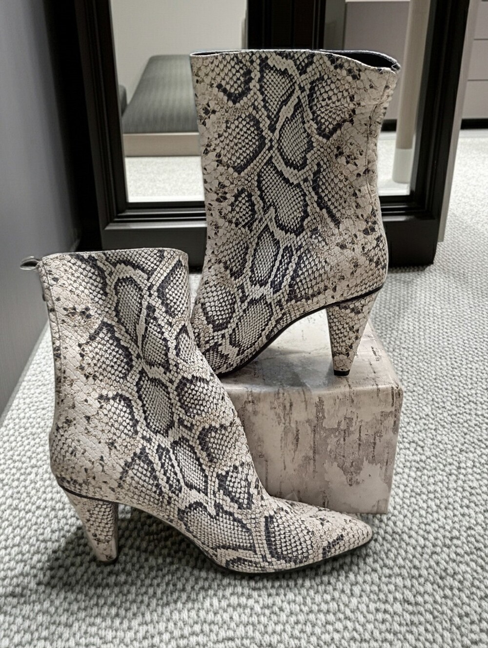 Longchamp Python Print Leather Ankle Boots EU 39 USA 8.5 🆕 $890